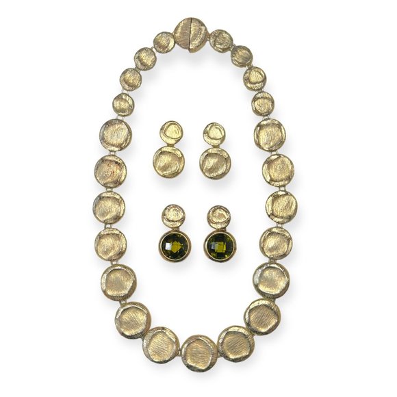 Vintage Hammered Gold Tone Metal Necklace And Earrings Set - Picture 1 of 8